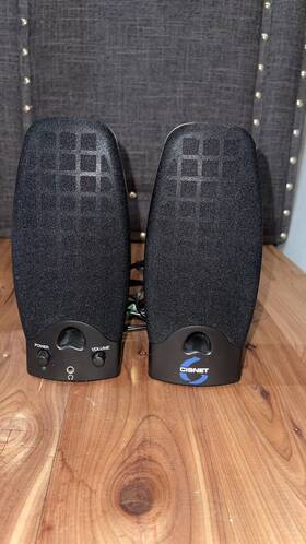 C0508019082 Cisnet Multimedia Speaker Pc Cd Mp3 Sound Music Gaming