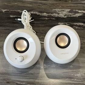 Creative 726084270190 Pebble 2.0 Usb-powered Desktop Speakers With Far-field Drivers And Pass
