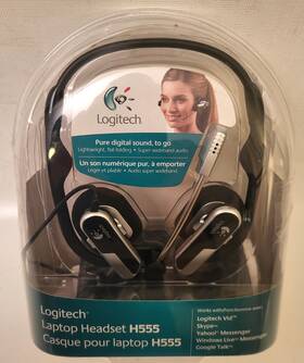 H555 Logitech Lightweight Folding Usb Digital Audio Laptop Headset With Case Niob H555 Logitech Lightweight Folding Usb Digital Audio Laptop Headset With Case Niob