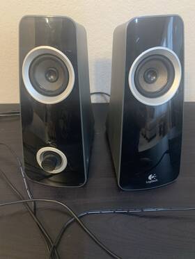 S-00079 Logitech Speaker Set Z320 Wired Input 16v 10 Watts Great Condition Black