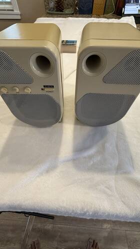 Power Electronics Co. Ltd. G-401a Vintage Powered Multimedia Speakers Pair 2-way Taiwan Rca Tested