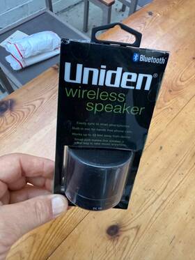Un412 Uniden Mini Portable Speaker - New In Box L2