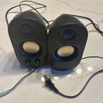 Onn. Computer Speakers 100009050 2.0 Channel 3.5MM Powered Black Pair. Fixed Price $10.00.