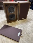 Koss K/2S Bookshelf Brown Wood Grain K/4DS Loudspeakers. Fixed Price $42.00.